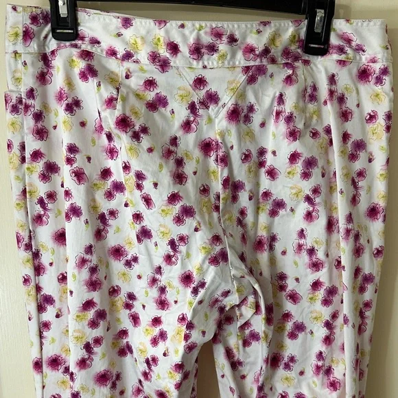 Nicole by Nicole Miller Floral Print Pants - Picture 3 of 7